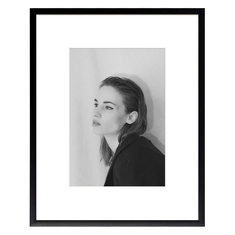 – 8×10 Aluminum Picture Frame – with Mat for 5×7 Photo or Without Mat for 8 x…